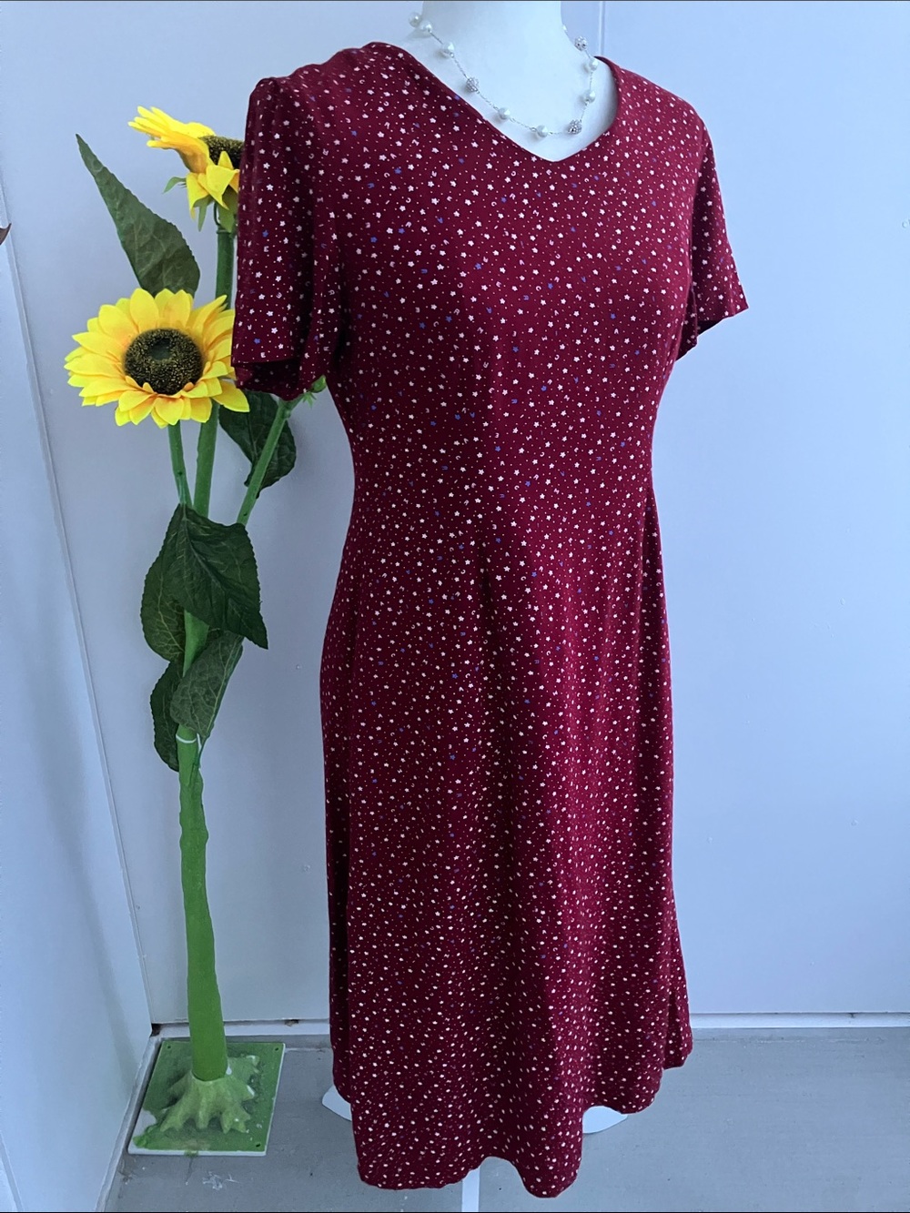 Vintage 80s 90s Micro Star Americana Novelty Print Short Sleeve Red Midi Dress